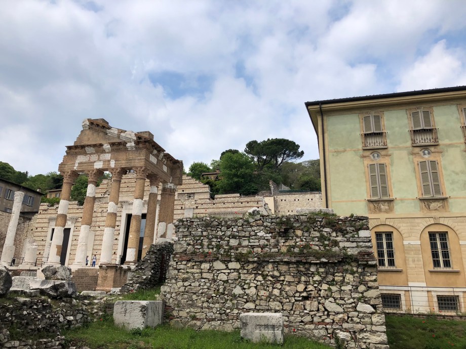 00B93C31-BA04-45AC-ABF6-32207461D5B3