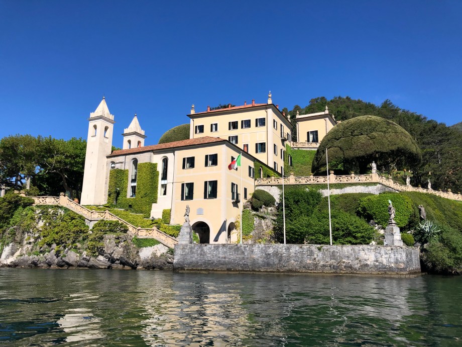 7562C4EE-8782-4EE4-9072-A5A5BC939AAA