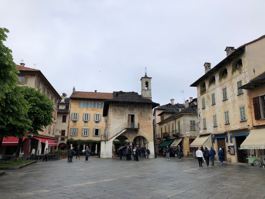 920FBEFE-F223-4A69-A063-F5583188314B