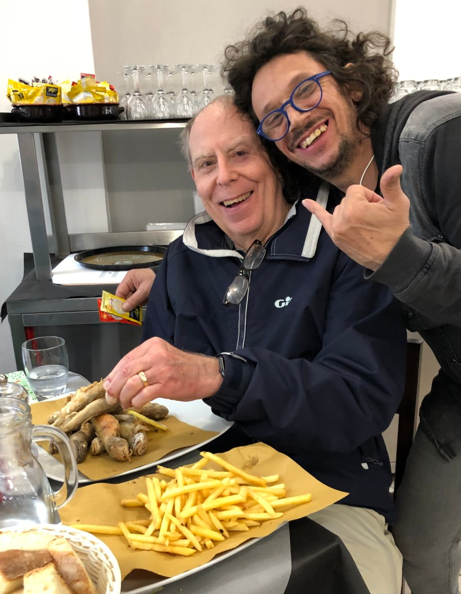 E3099D9D-2CF8-4B4D-B251-4A764D5BC07F