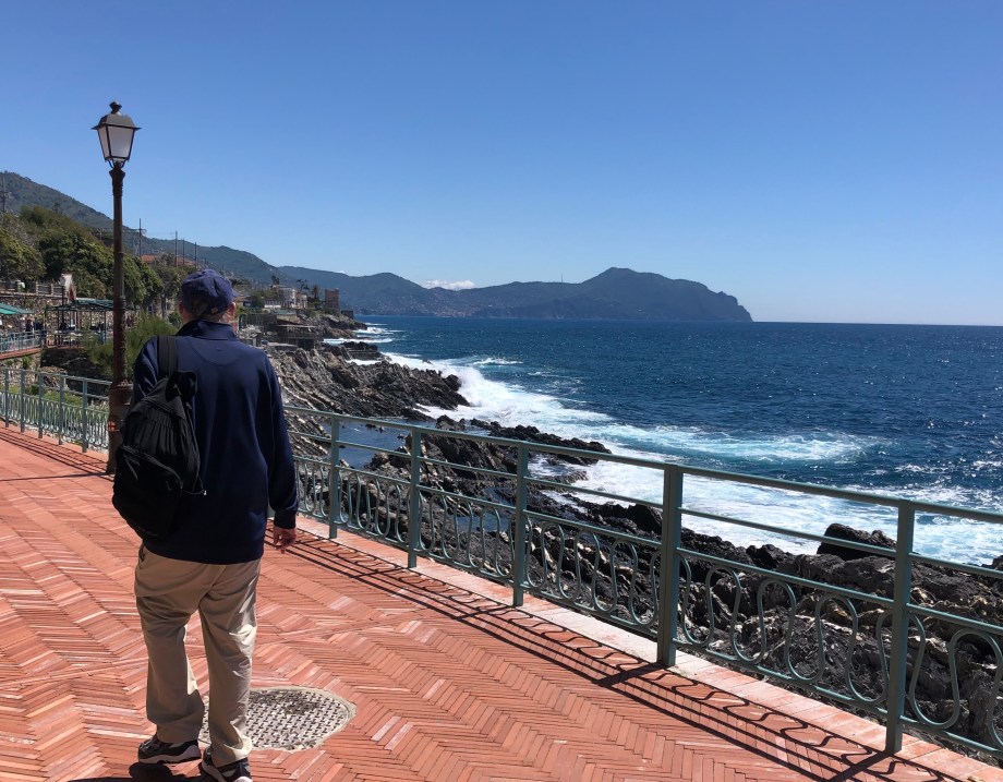 E85BB9F2-1405-4D3C-846A-F4EA7FF5B795