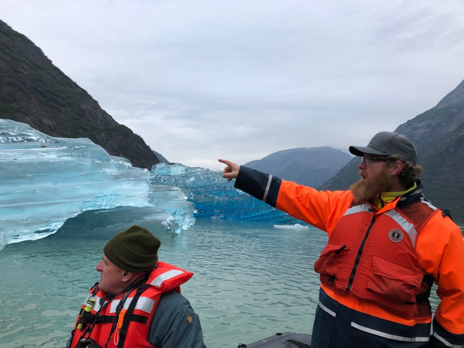 23321A2A-0AF1-4971-8062-47B5ADFC6654