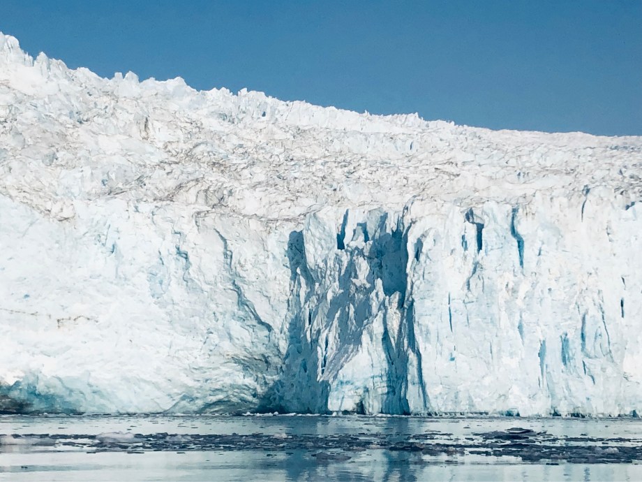 2A092785-F64B-4853-9263-5C27F4E5DD45