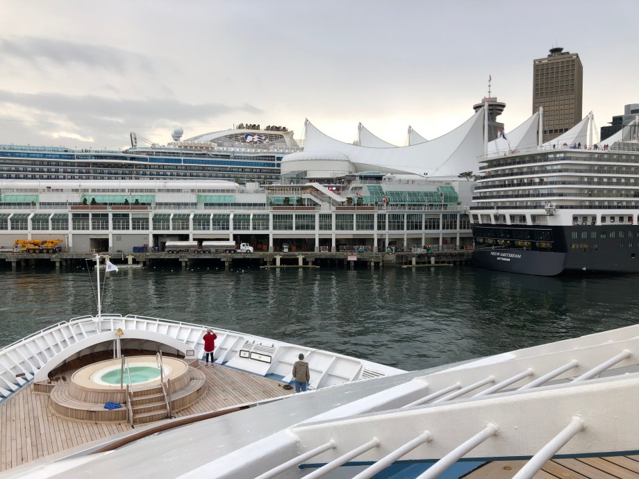 598CD0FF-0269-4C03-9FCC-7C5046035C52