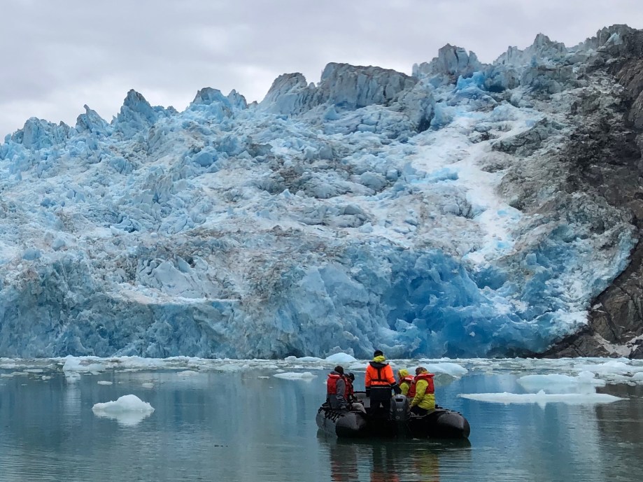 8A01B03E-5E0C-4DB7-96D0-895A5BB6BA63