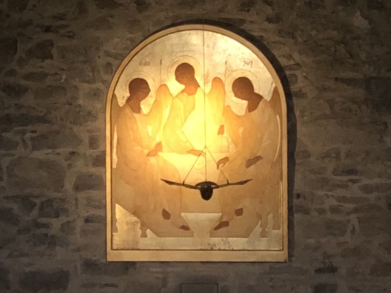 26E1EAFE-0B27-404D-9197-890A2ECAF8CF