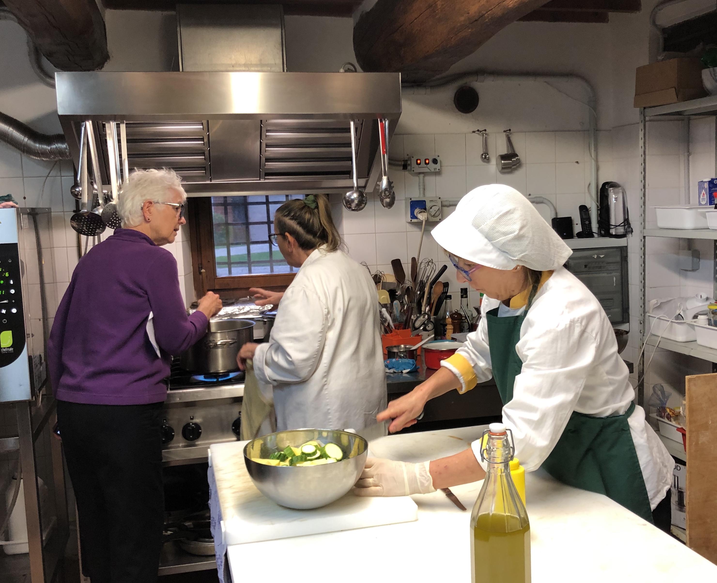 FDFFDFA0-0850-4FE0-BF78-001457D0C67A